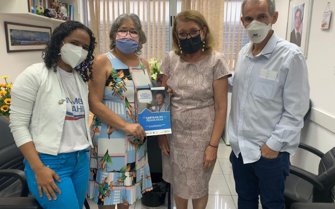 Del Carmen é relatora do PL que cria política pública para pessoas idosas da Bahia