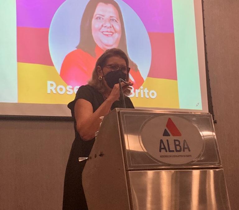 Durante audiência pública, Del Carmen discute empoderamento e participação feminina na política