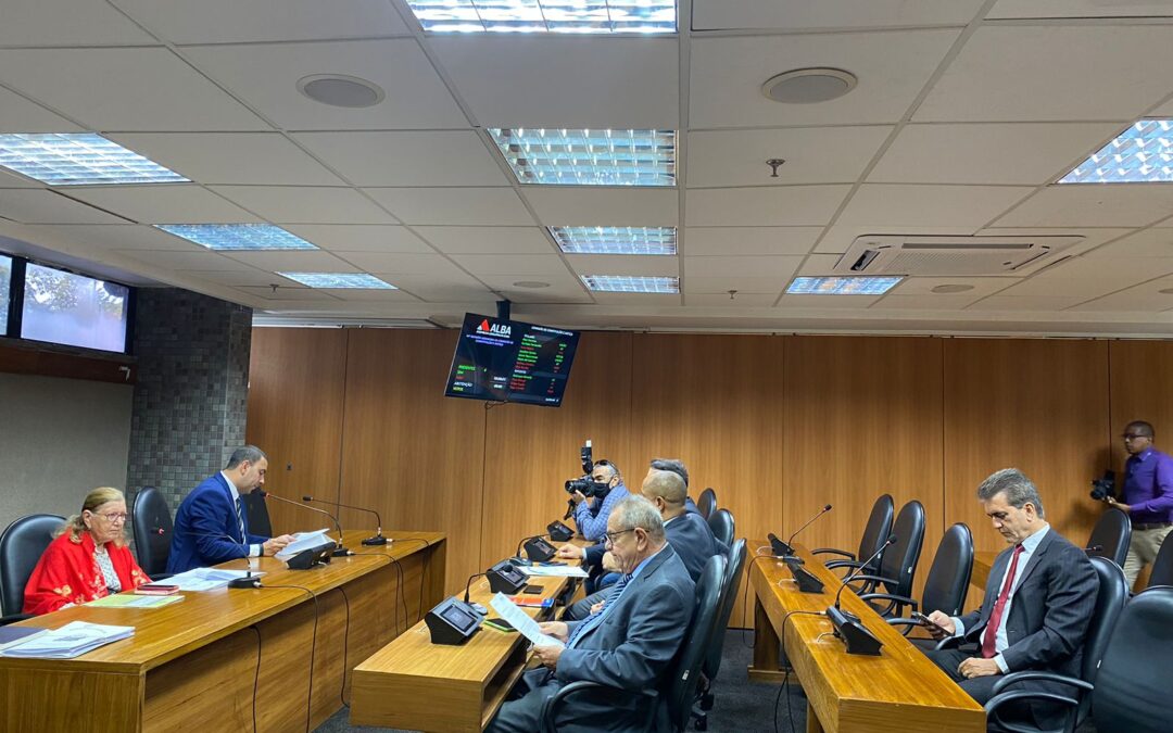 CCJ e mesa diretora vão discutir formas de agilizar a votação de projetos